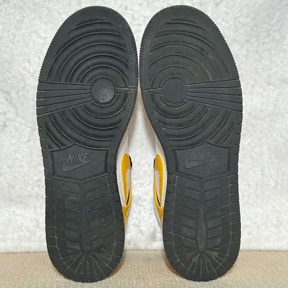Jordan Air 1 Mid University Gold Youth/Big Kids Athletic Sneakers Shoes SZ 6Y - Picture 8 of 11